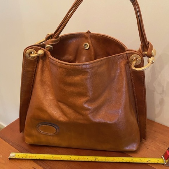 Elano Hand Bag - Picture 2 of 4